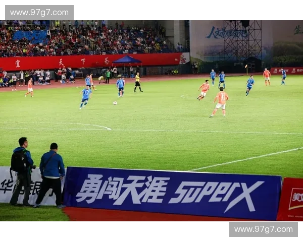 杭州足球赛事激情碰撞 打造城市足球新风尚精彩瞬间